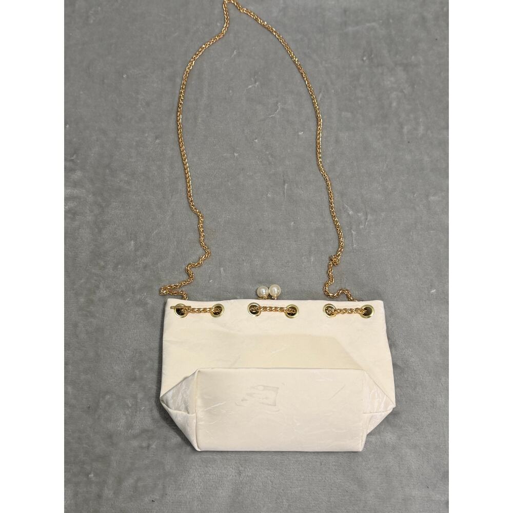 White Pearl Kiss Lock Gold Chain Mini Shoulder Bag Purse - Picture 5 of 8